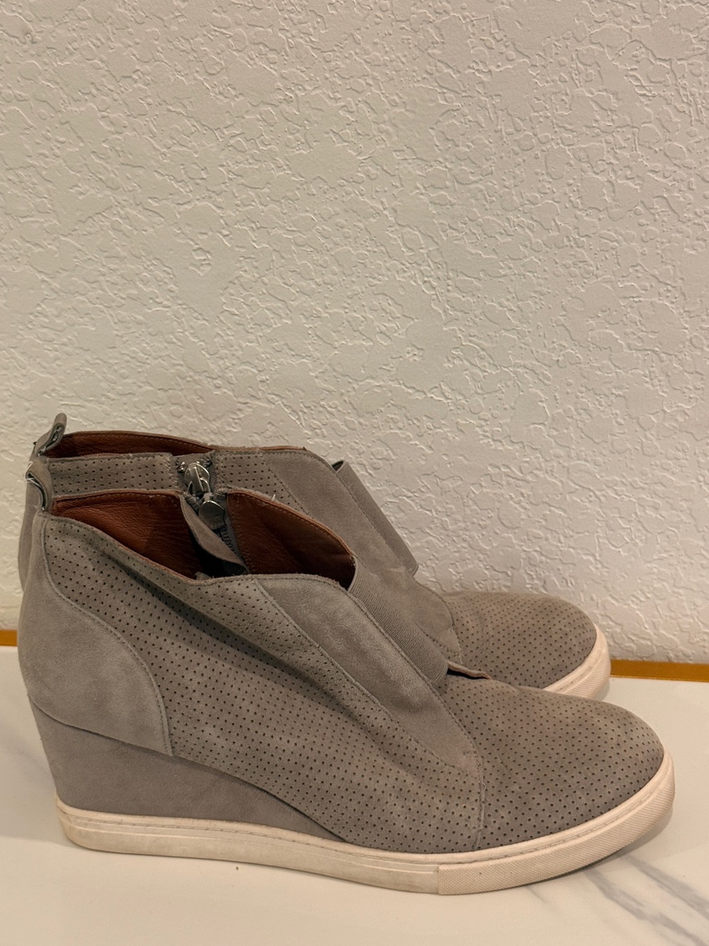 Paolo Light Gray‎ Suede Perforated Wedge Sneakers